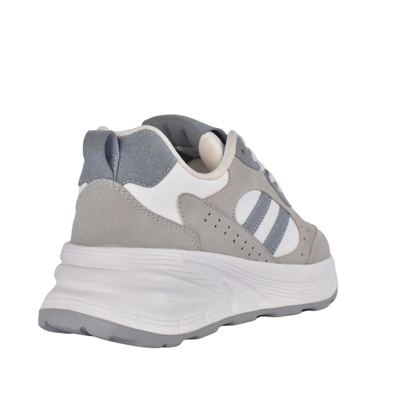 Lightweight and comfortable sneakers