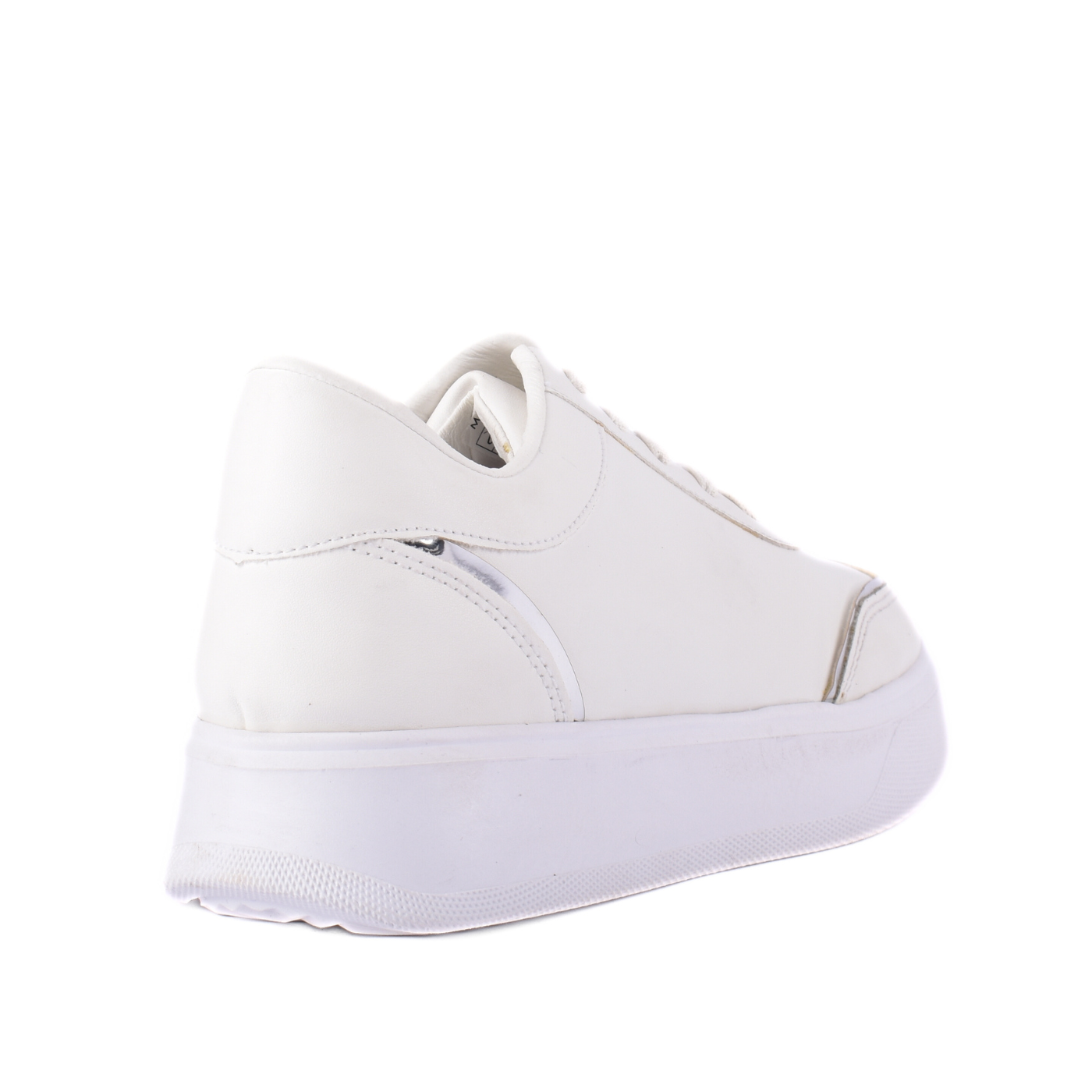 Fashionable Sneaker with Trims
