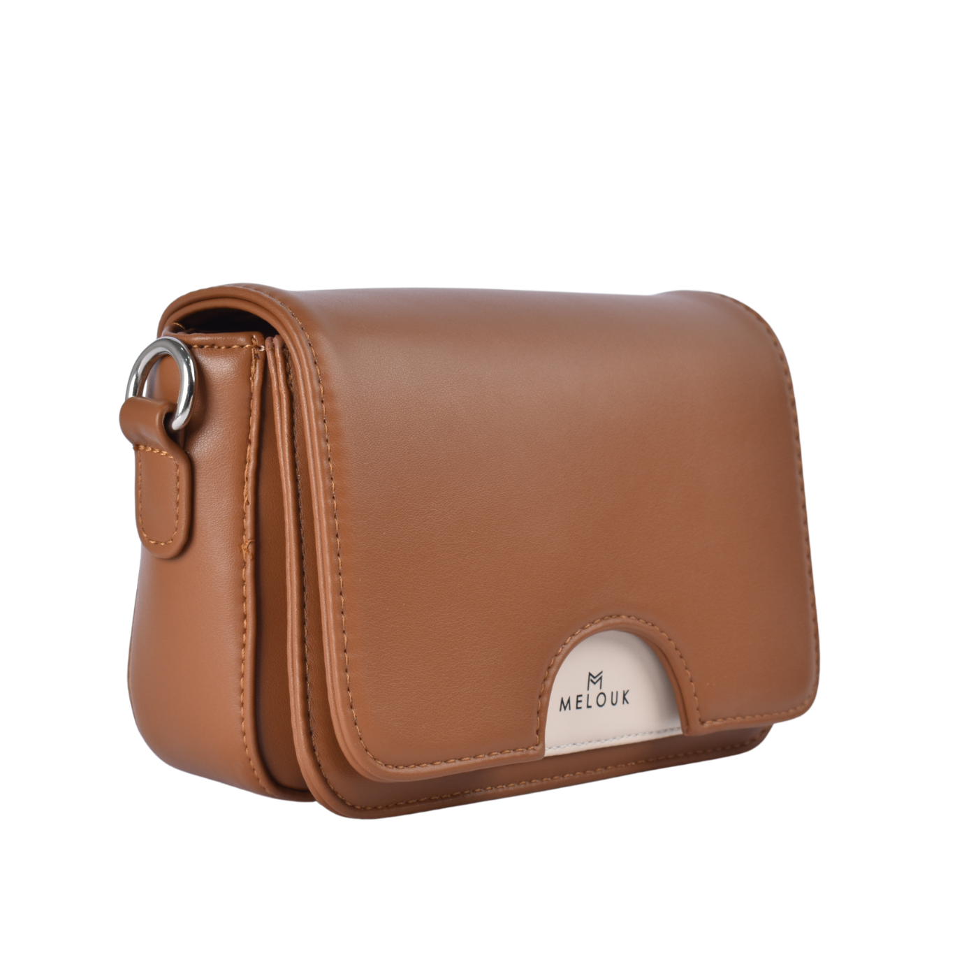 Minimal Leather Crossbody Bag with Elegant Details