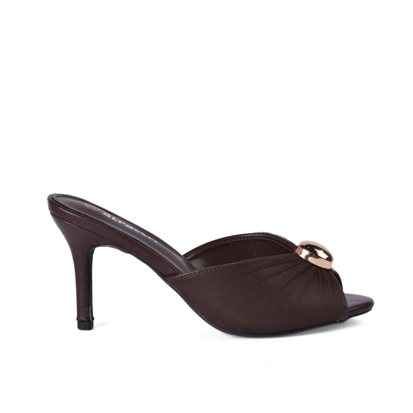 Trendy Women's Slippers With Details