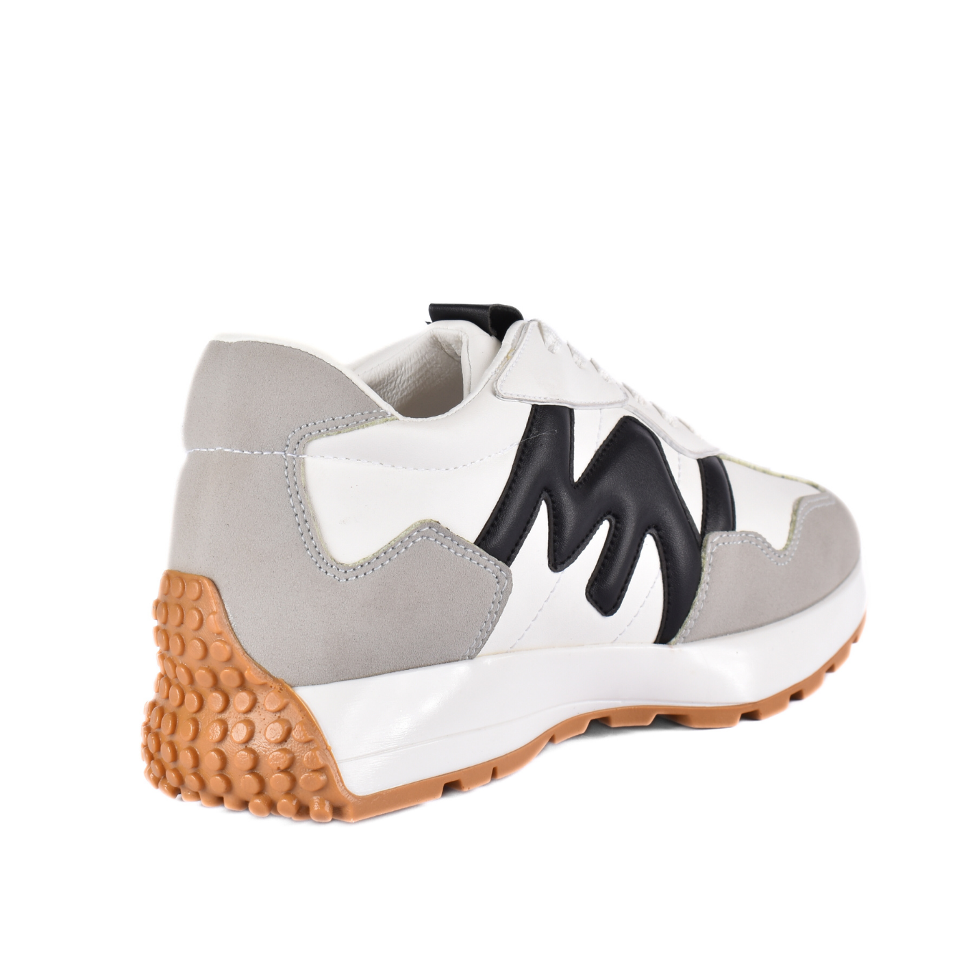 Fashionable Sneaker With Trims Melouk