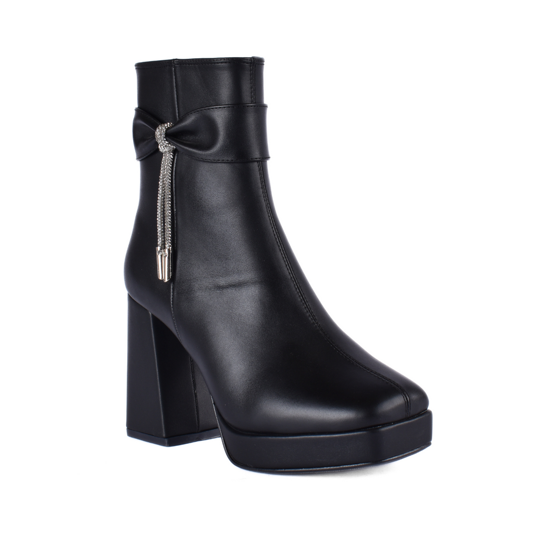 Simple Flat Leather Ankle Boot With Buckle