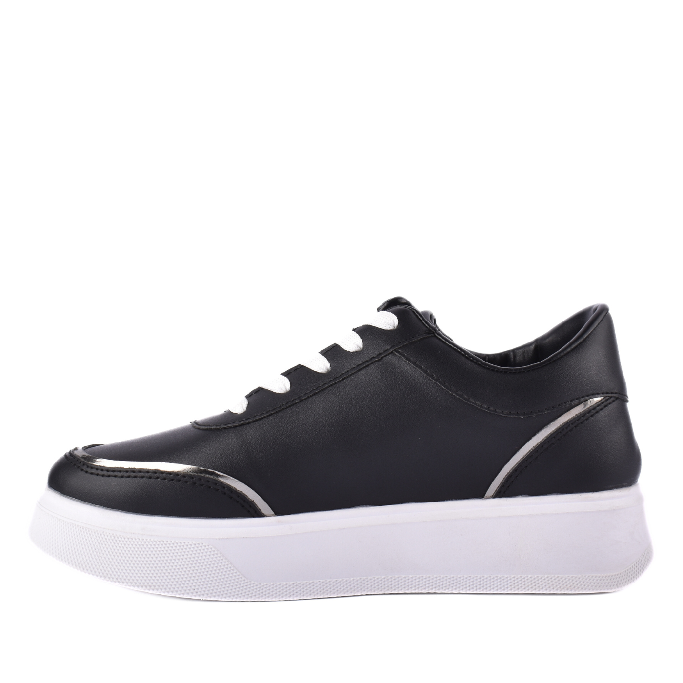 Fashionable Sneaker with Trims