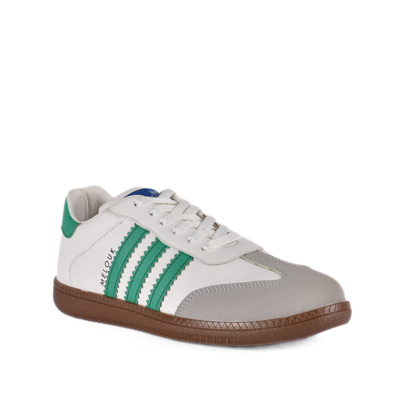 Fashionable Sneaker with Trims
