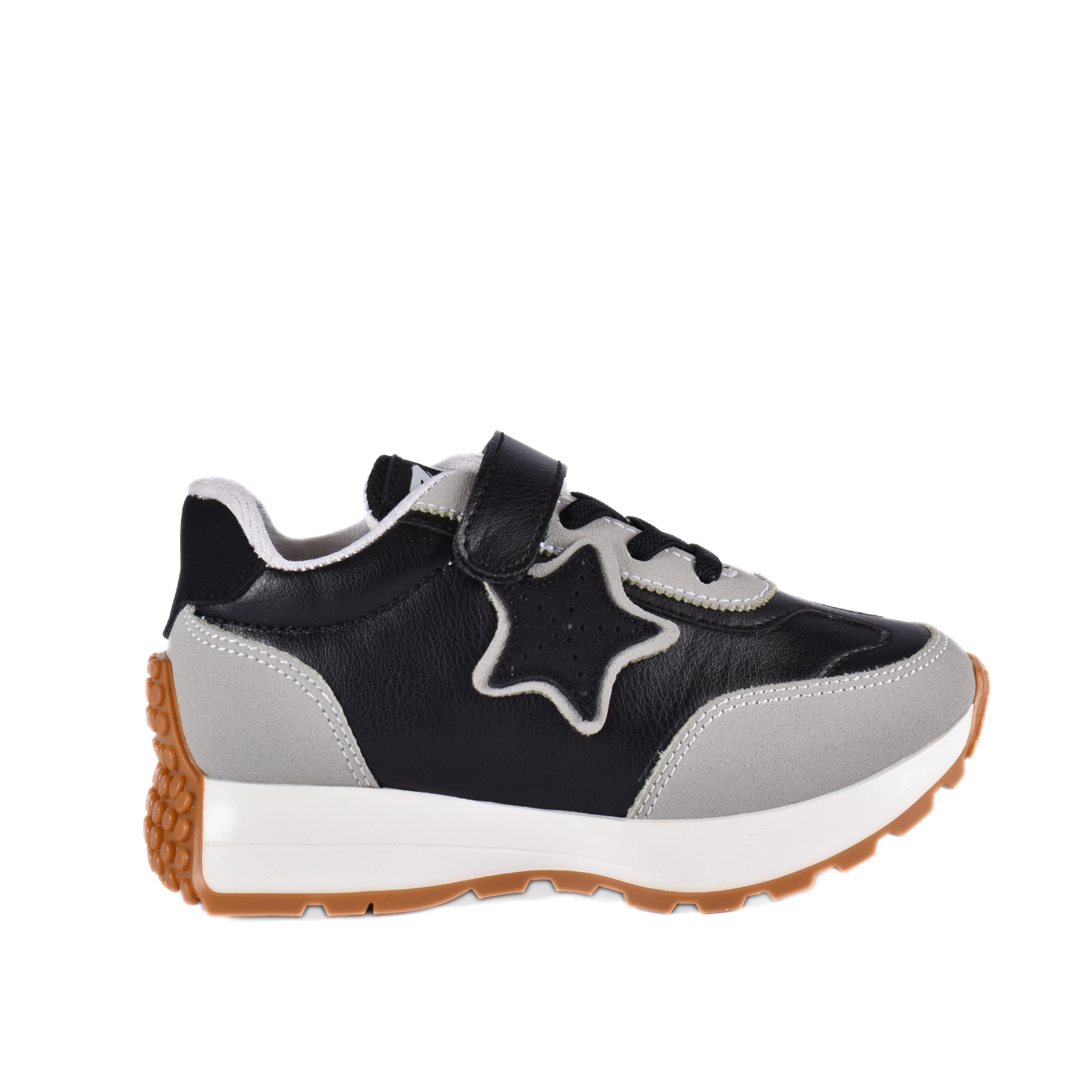 Simple sneakers kids