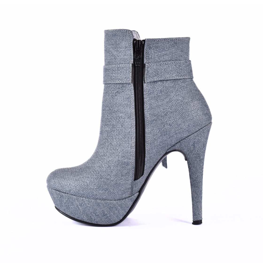 Pointed Heel Leather Ankle Boots With Details