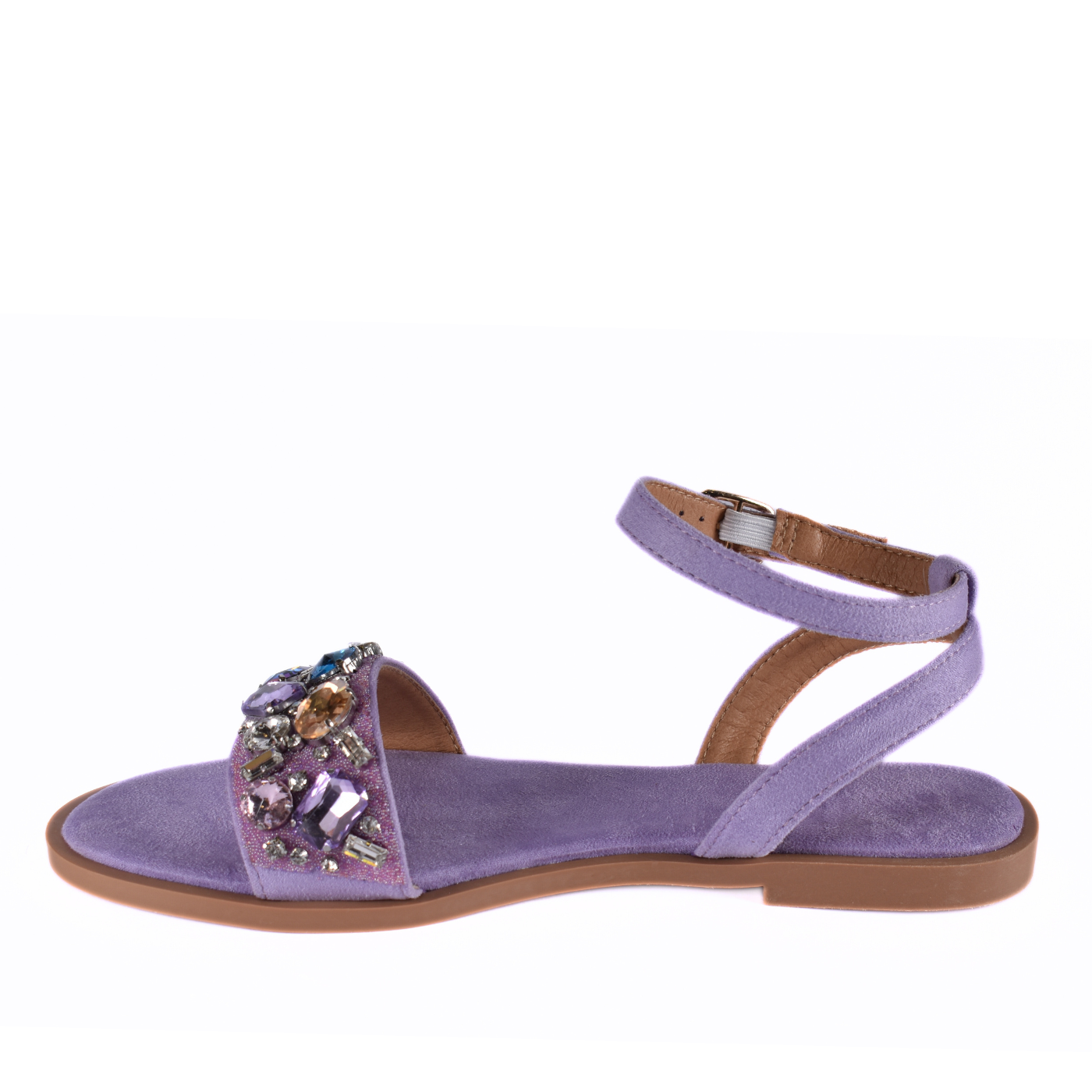 Sandals with multicolored beaded strap