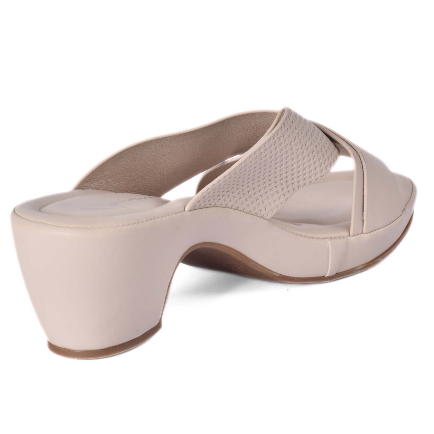Practical and Comfortable Slippers for Everyday Outings