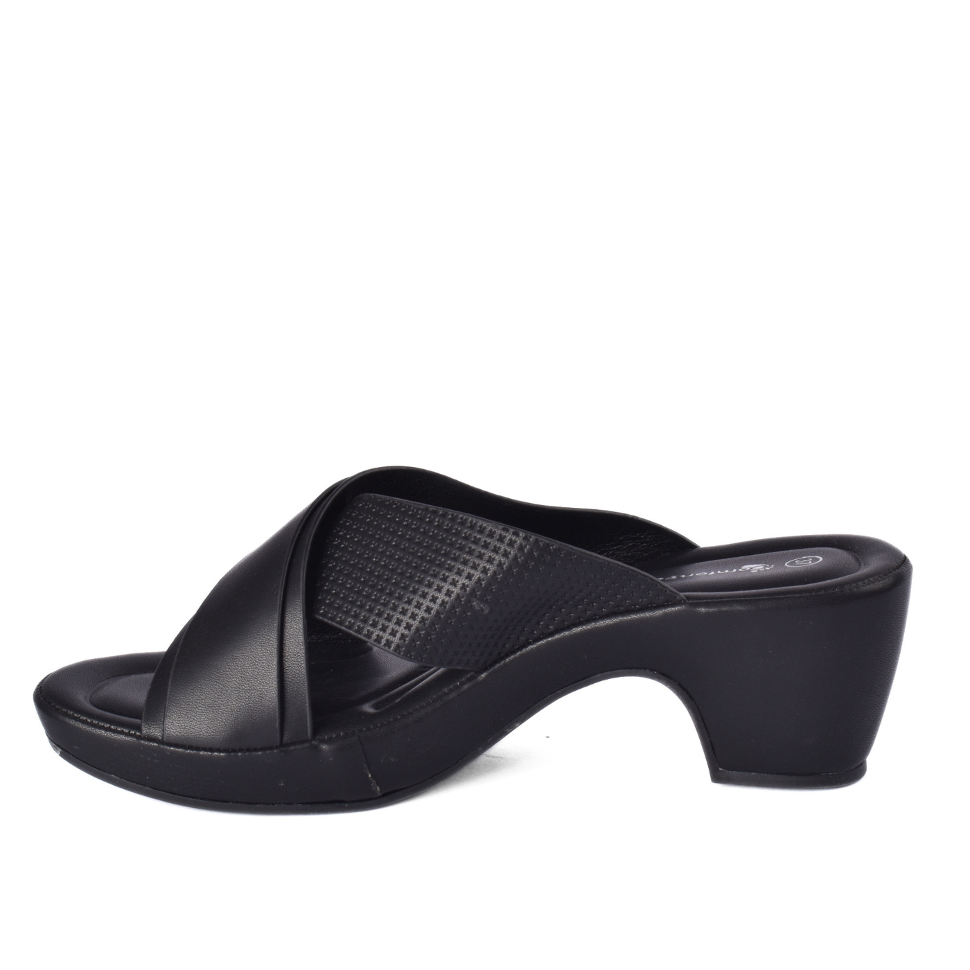 Practical and Comfortable Slippers for Everyday Outings