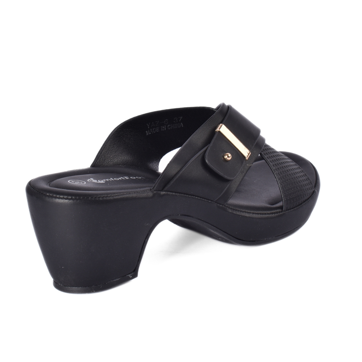 Practical and Comfortable Slippers for Everyday Outings