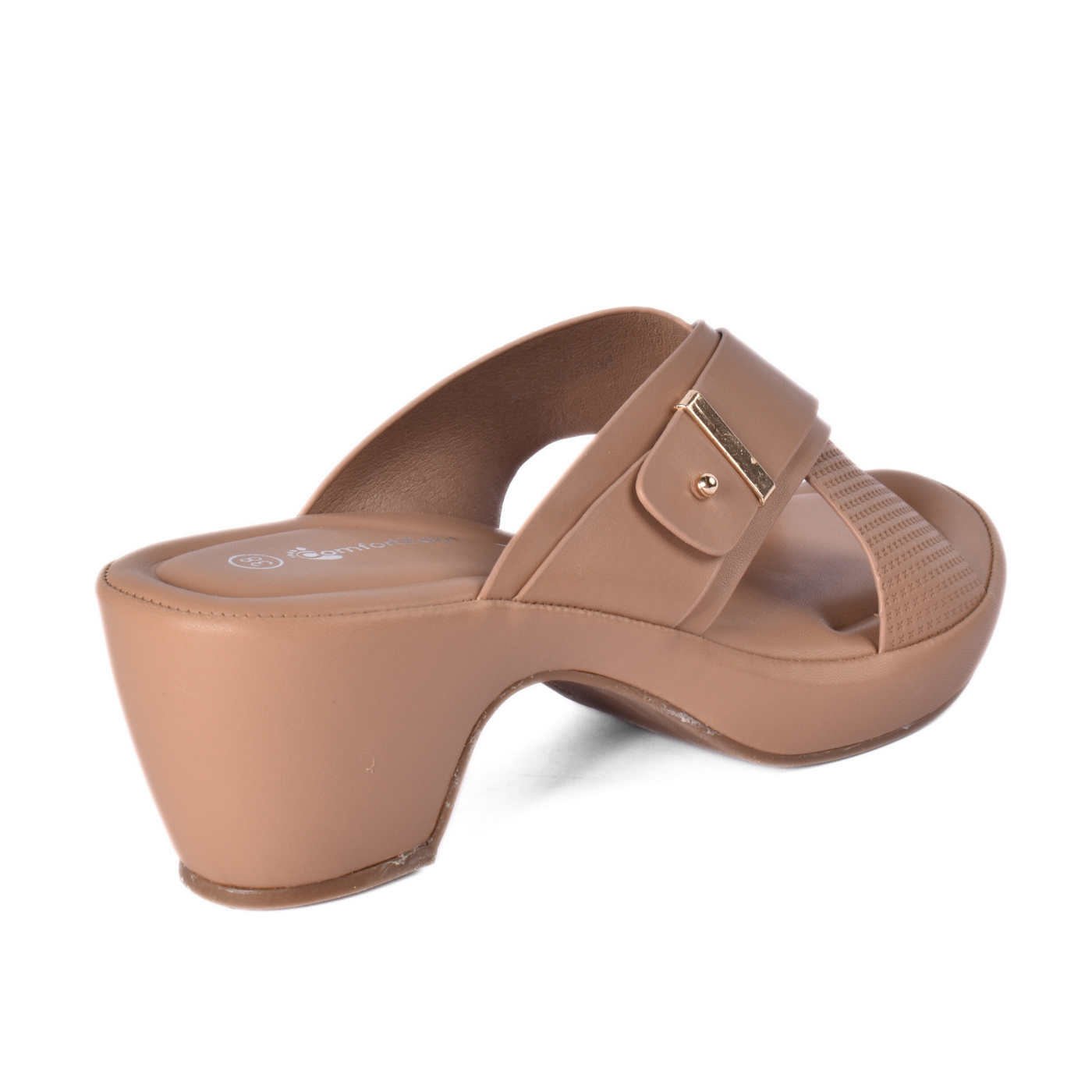 Practical and Comfortable Slippers for Everyday Outings
