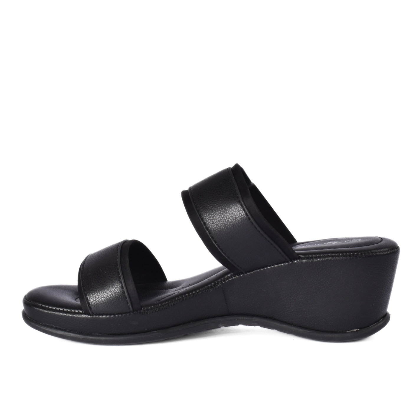 Chic Slip-On Slippers for Everyday Outings