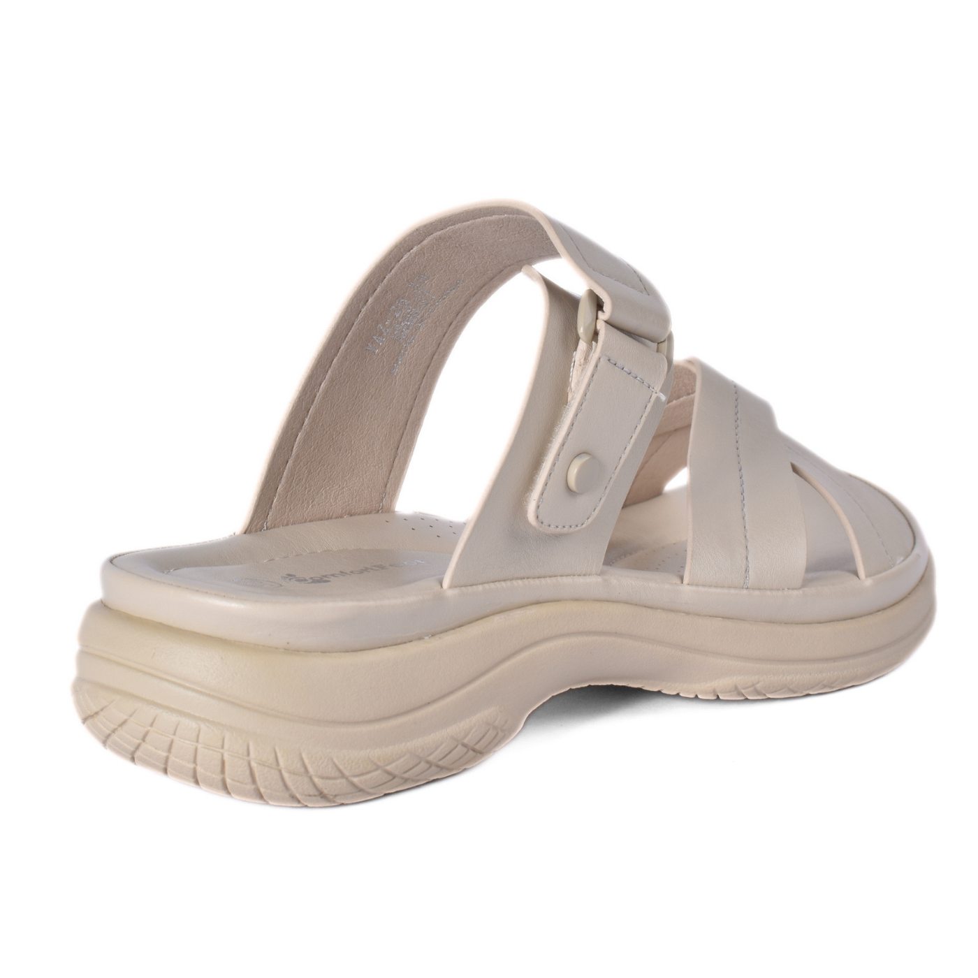 Stylish Outdoor Slippers That Combine Comfort