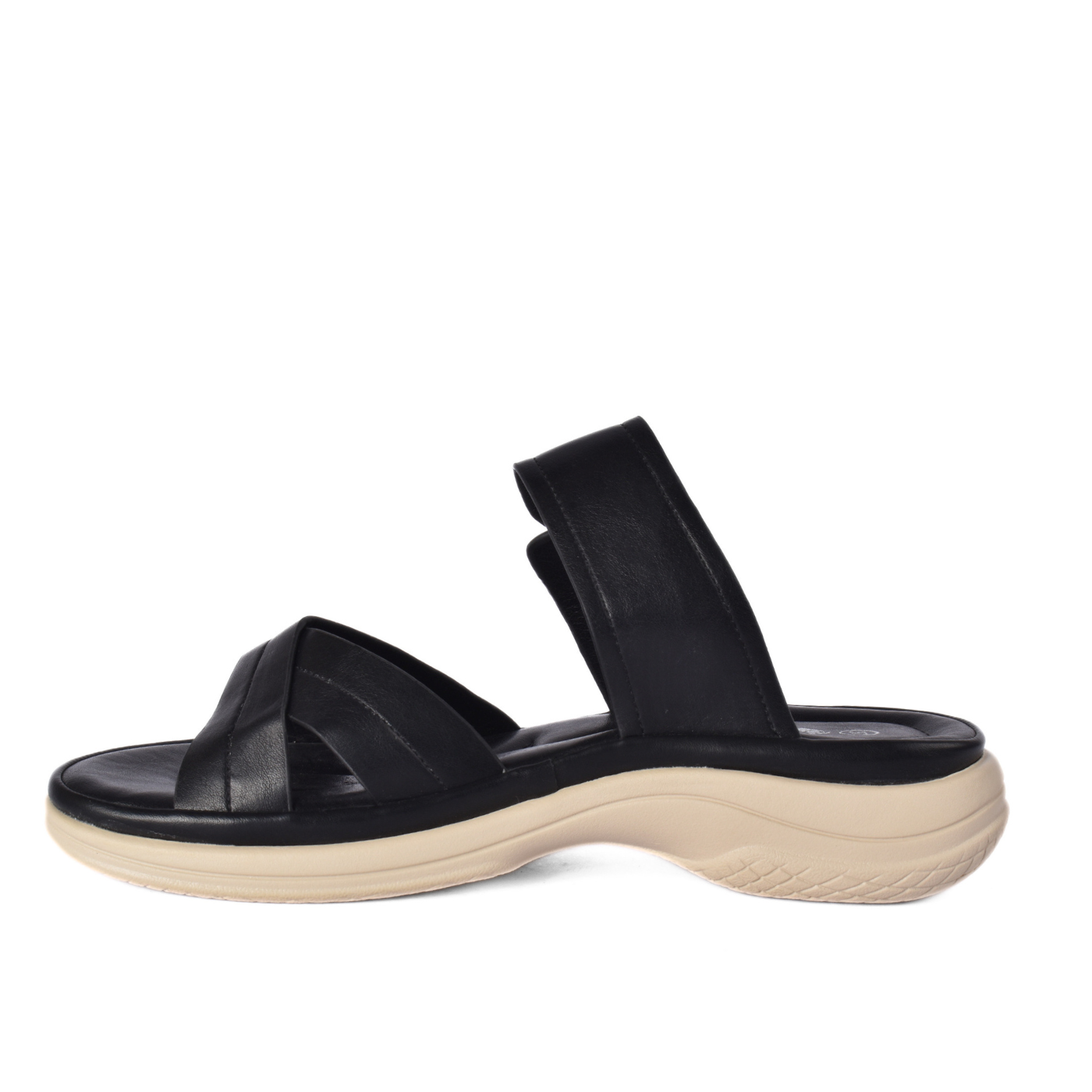 Stylish Outdoor Slippers That Combine Comfort