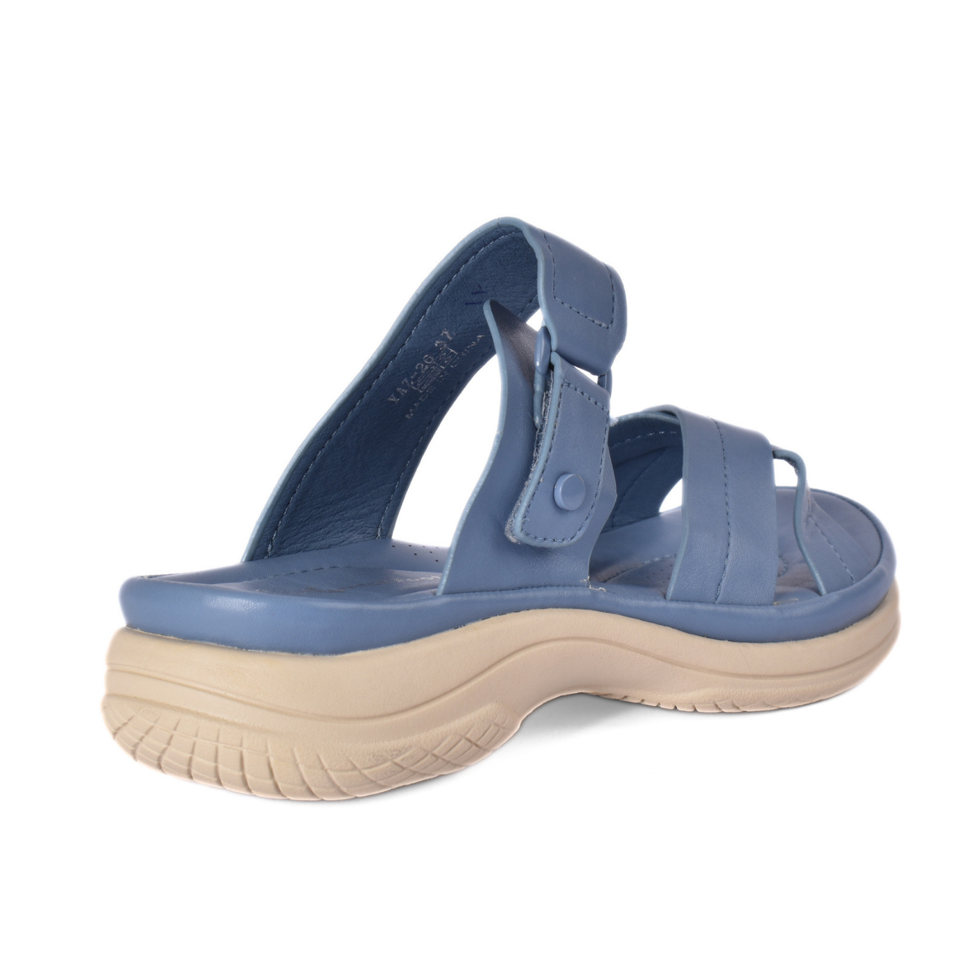 Stylish Outdoor Slippers That Combine Comfort