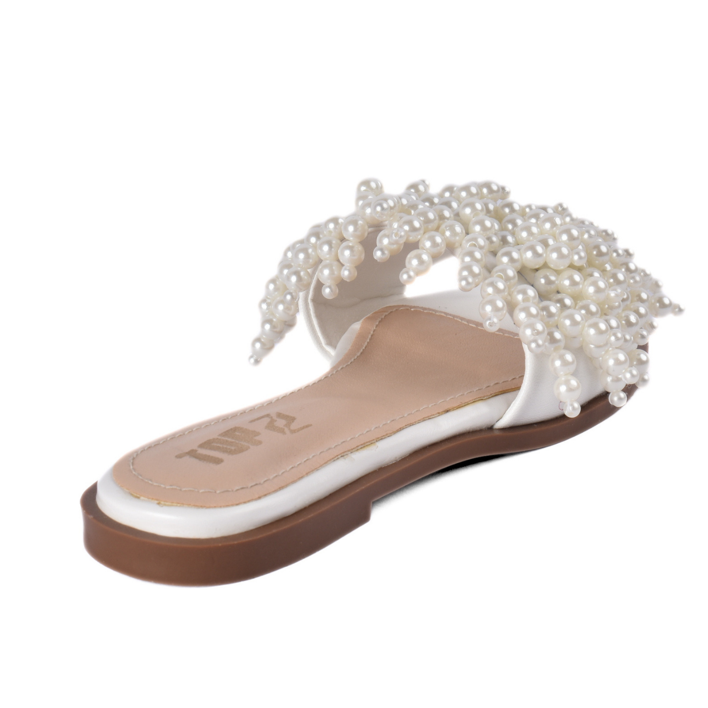 Minimal Pearl Slipper