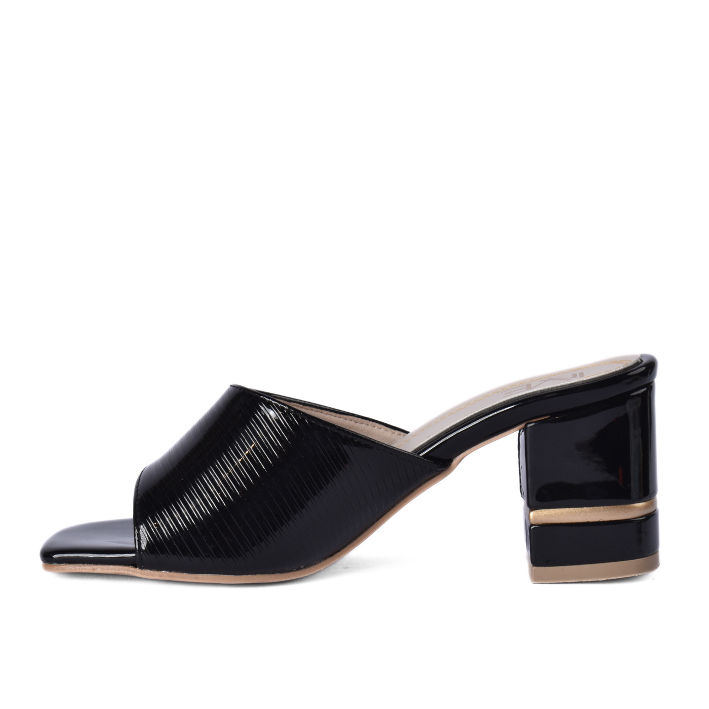 Everyday Women Slipper with Low Heel Design