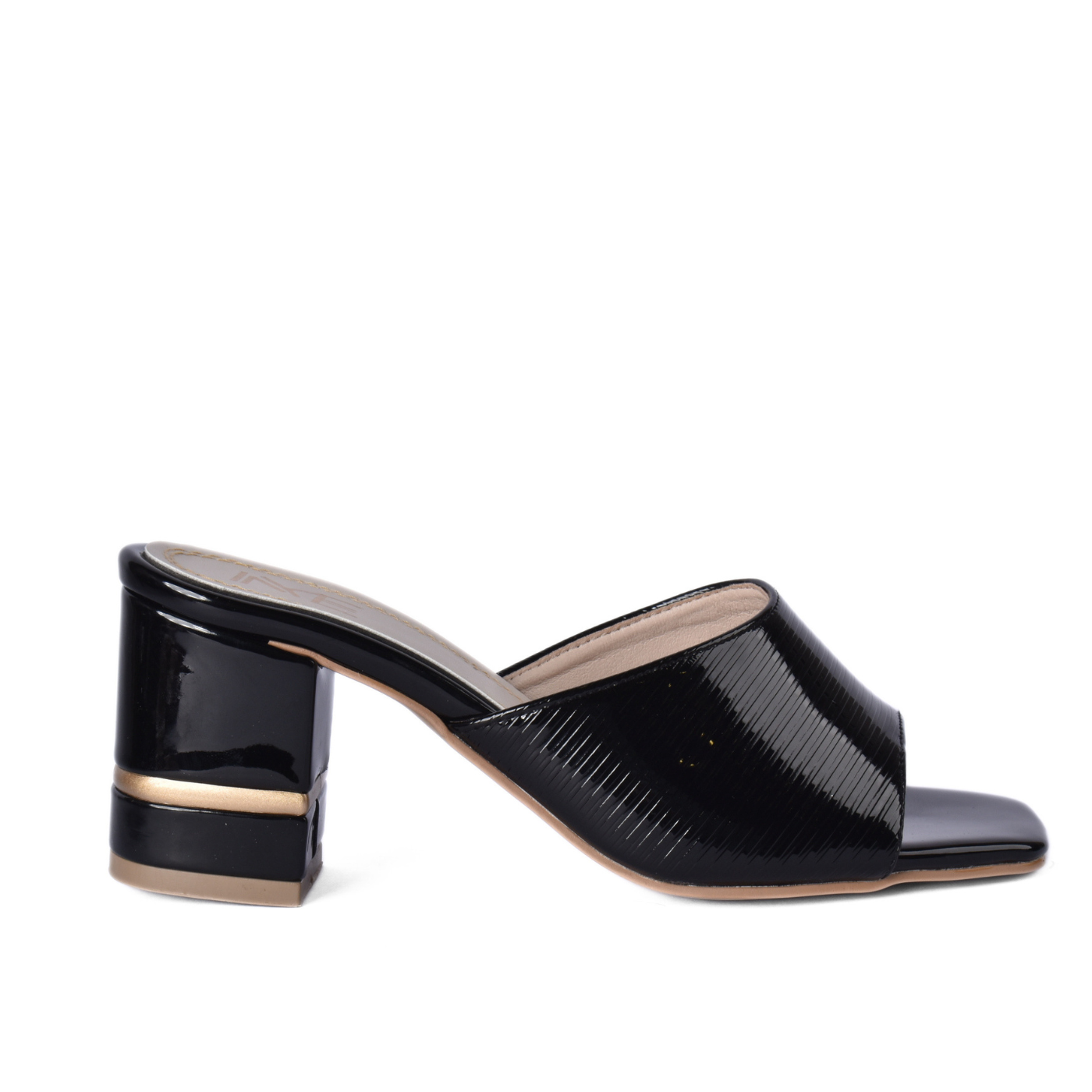 Everyday Women Slipper with Low Heel Design