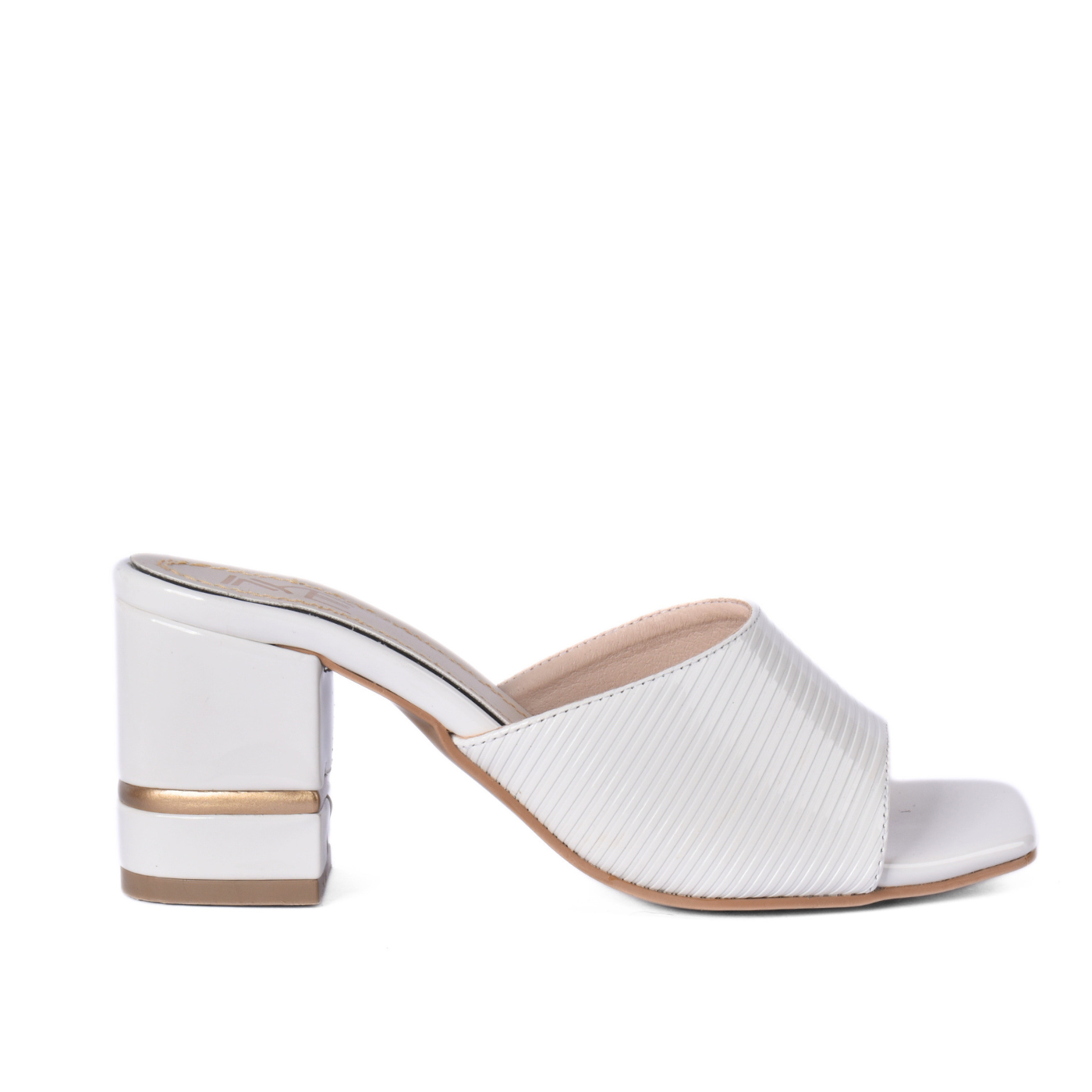 Everyday Women Slipper with Low Heel Design