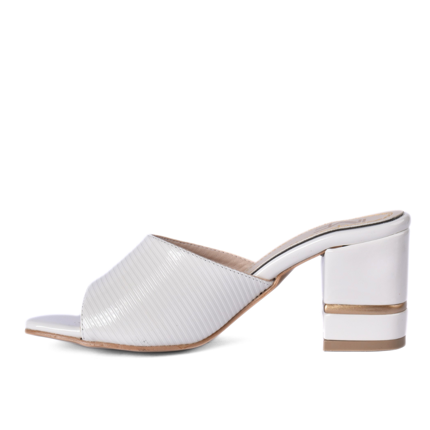 Everyday Women Slipper with Low Heel Design