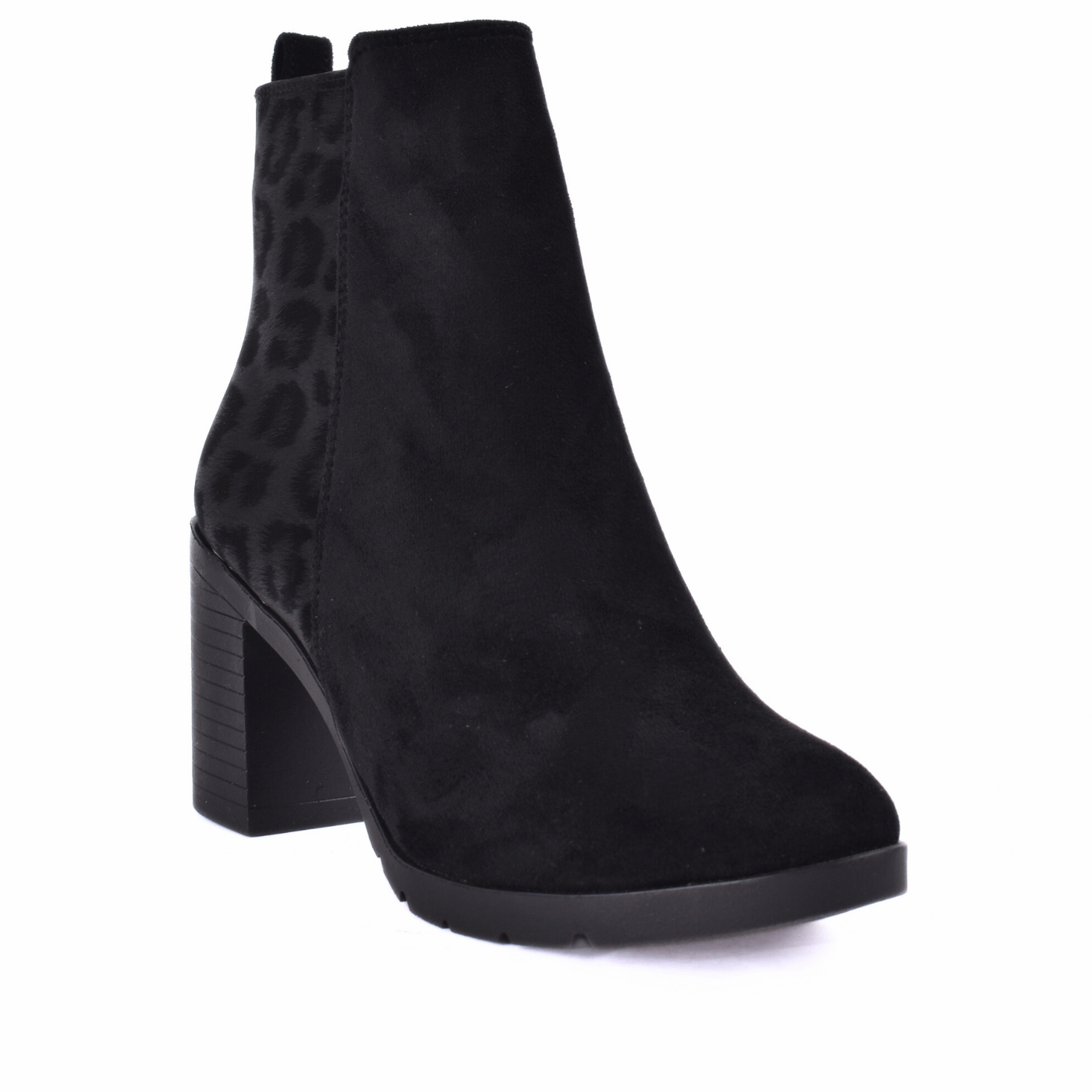 Elegant Heeled Boots with Design Details