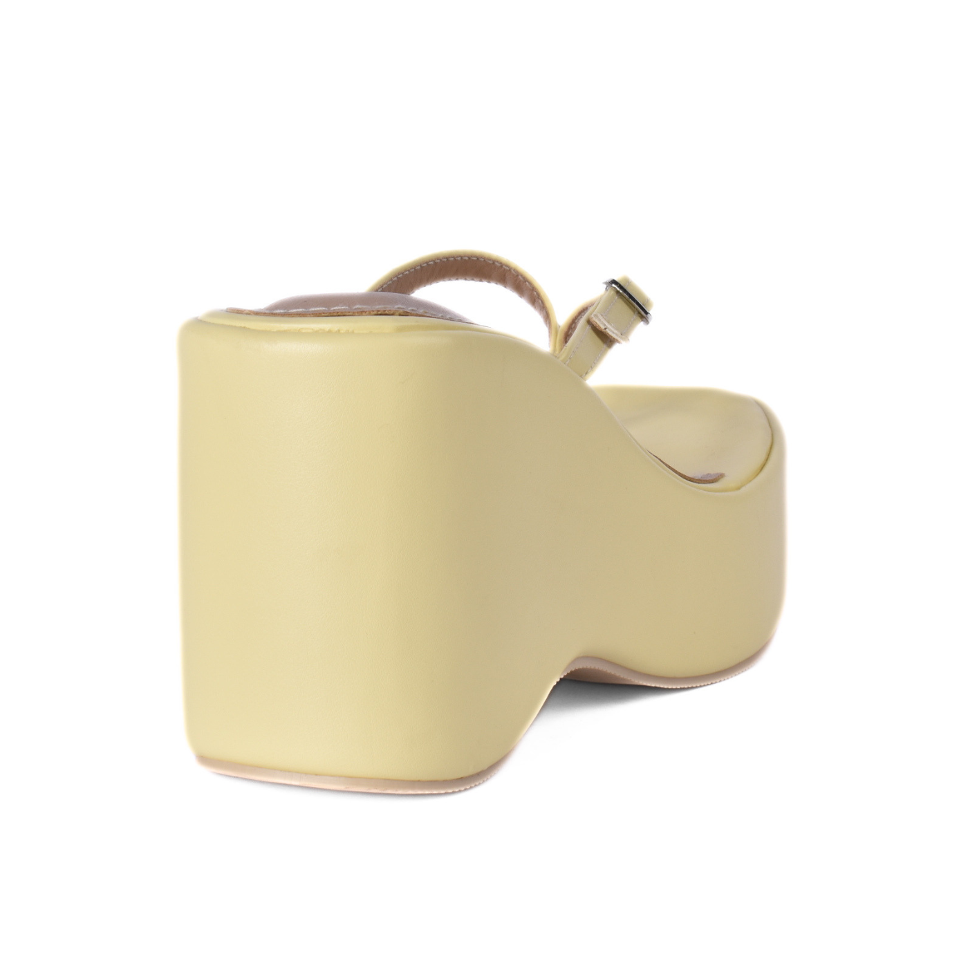 Slipper Buckle Strap Design