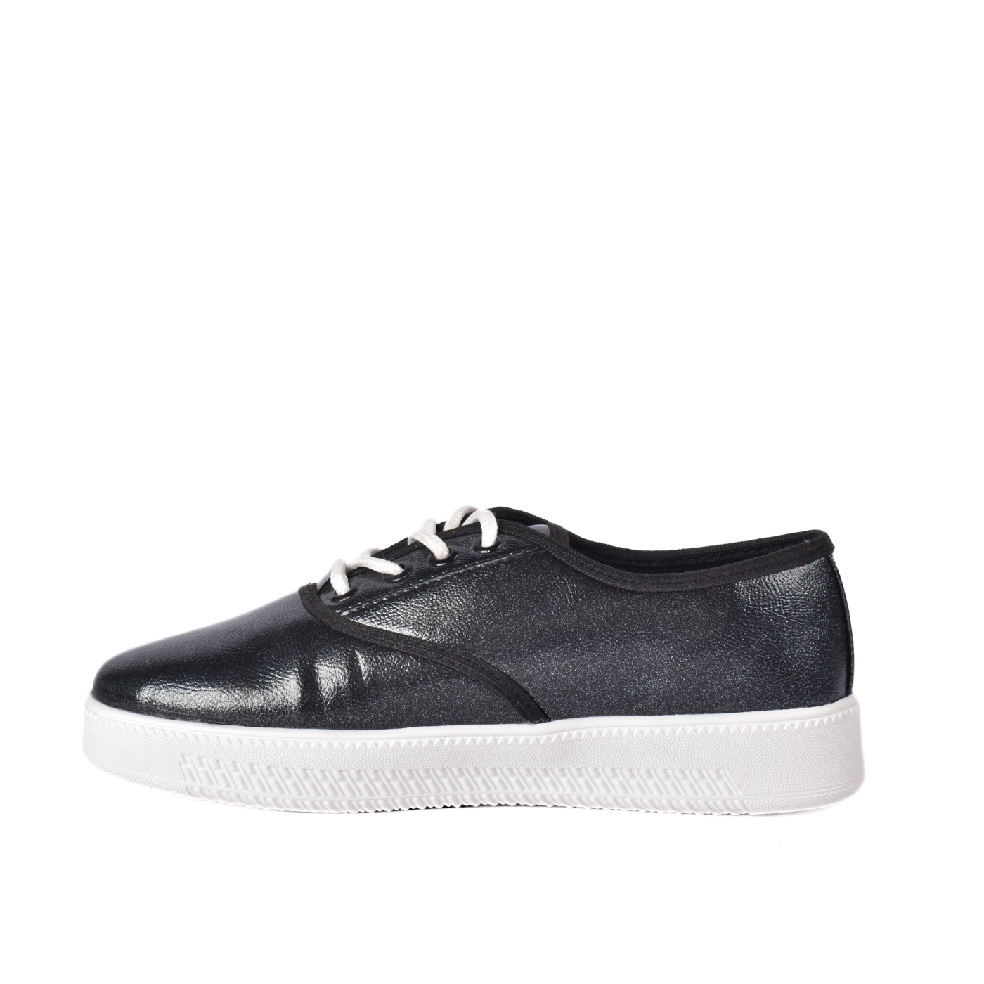 Trendy Women sneakers stylish look