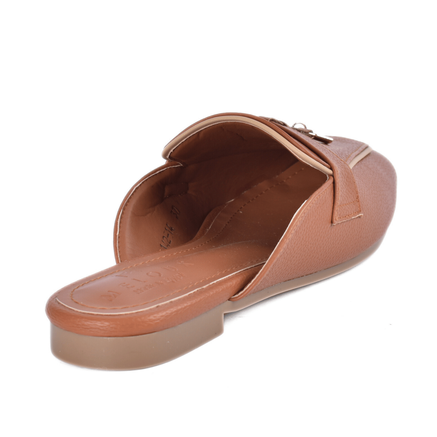 Flat soap with details