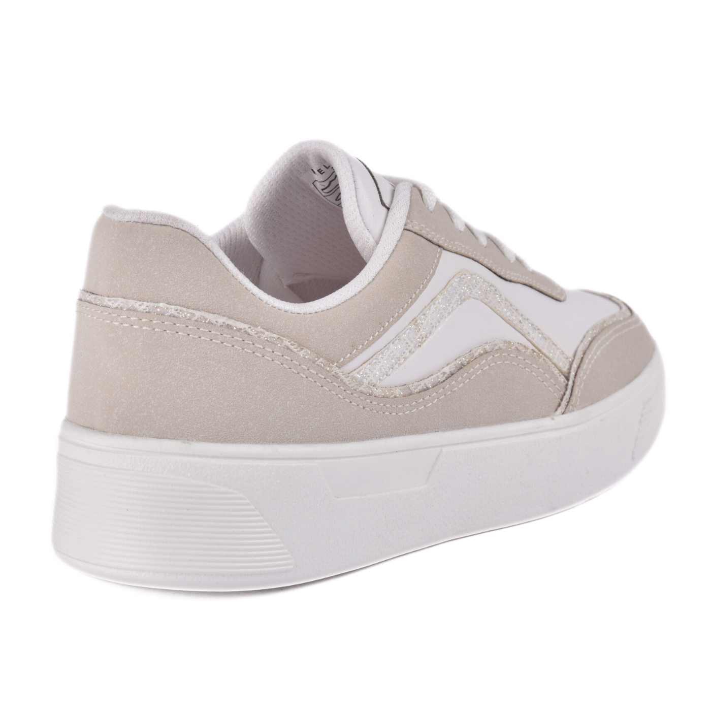 Simple Everyday Sneakers with Details Melouk