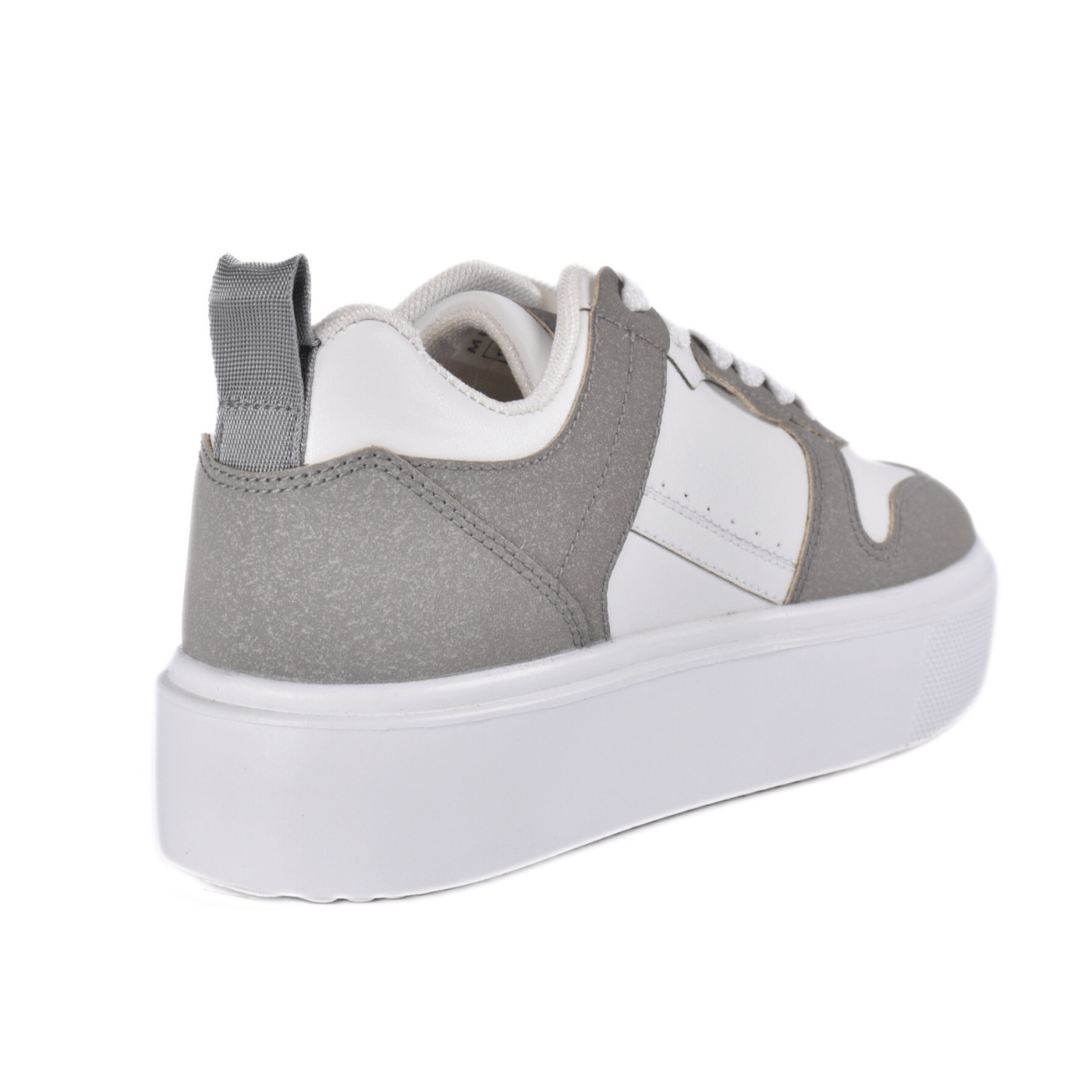 Flat comfy sneakers leather material
