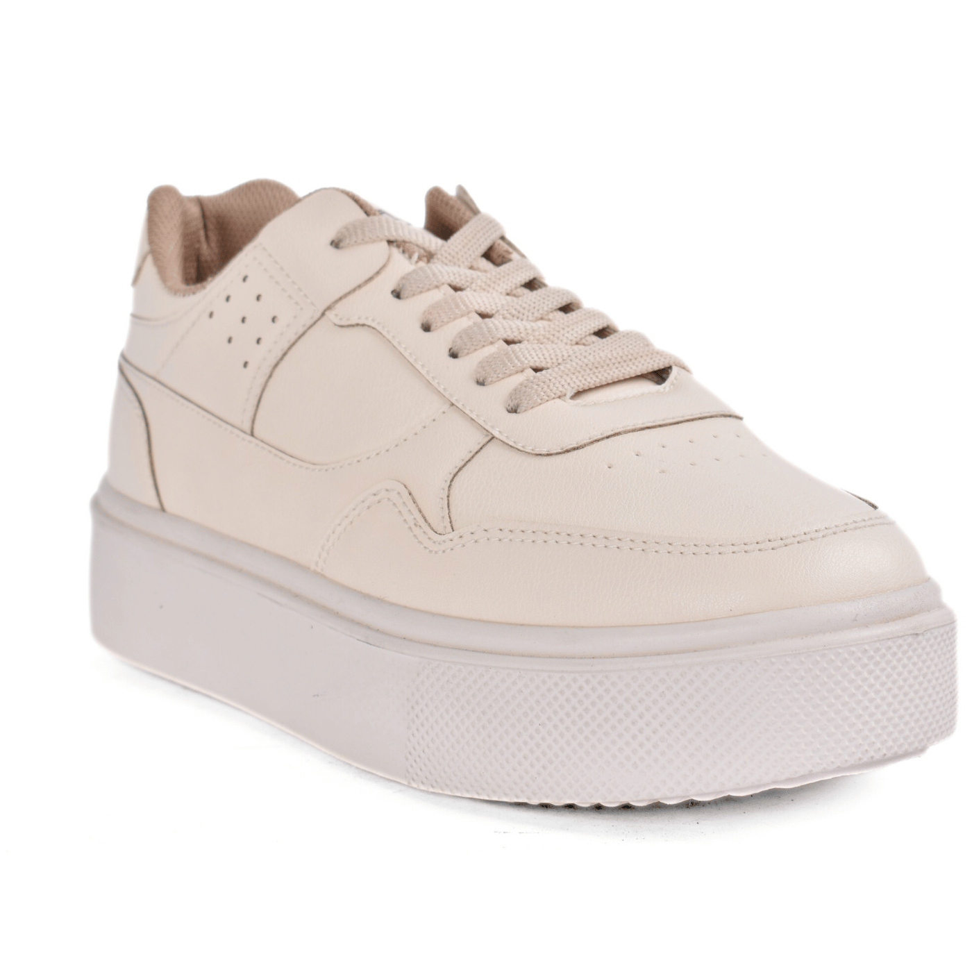 Fashionable Sneaker With Trims