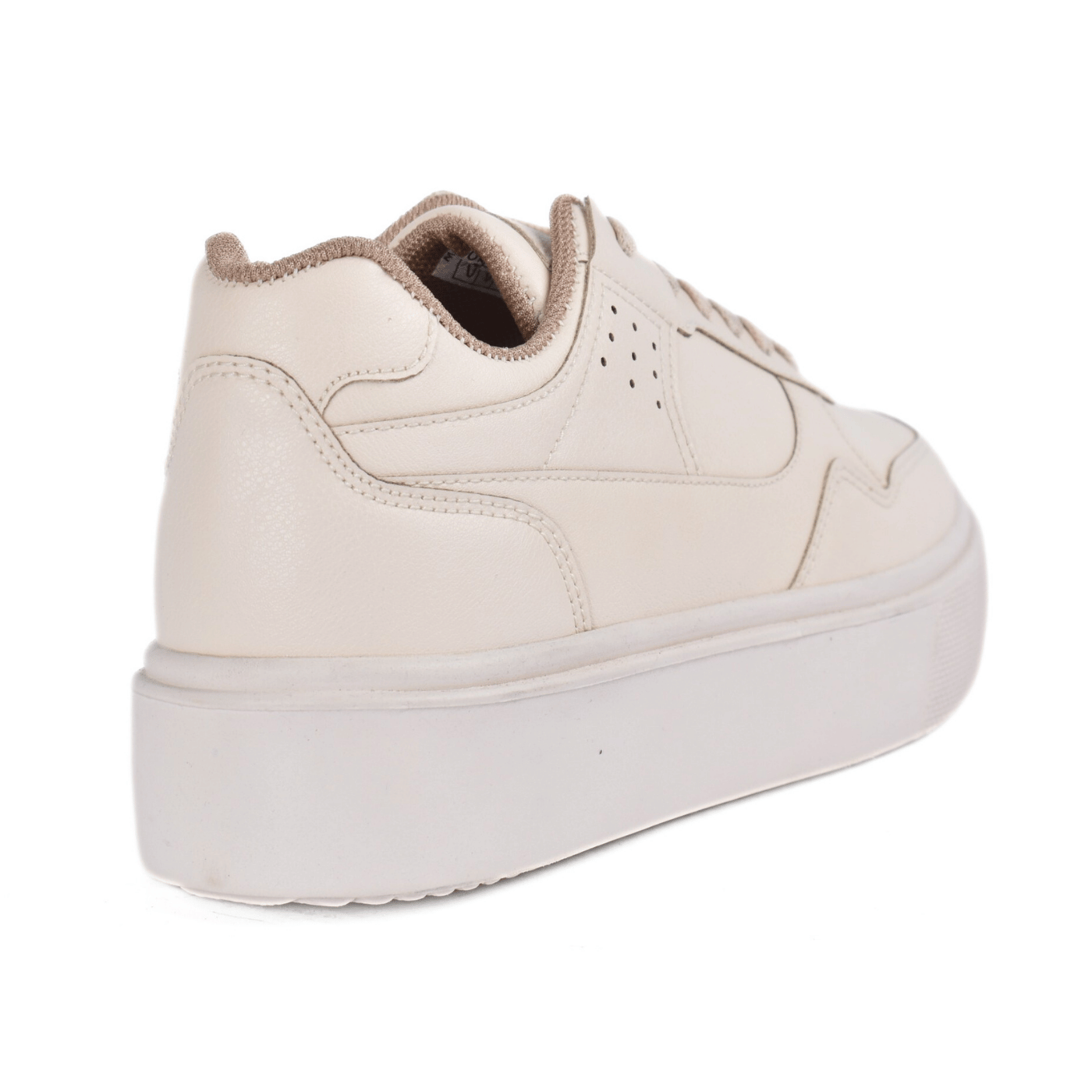 Fashionable Sneaker With Trims