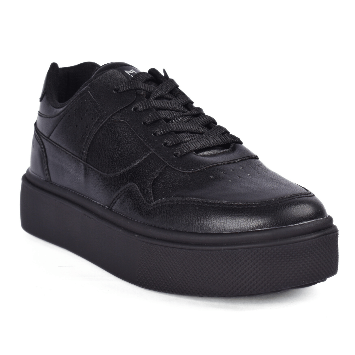 Fashionable Sneaker With Trims