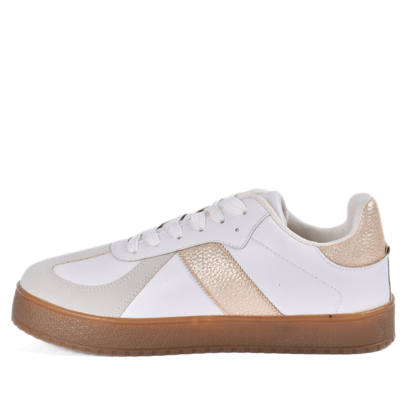 Fashionable Sneaker With Trims