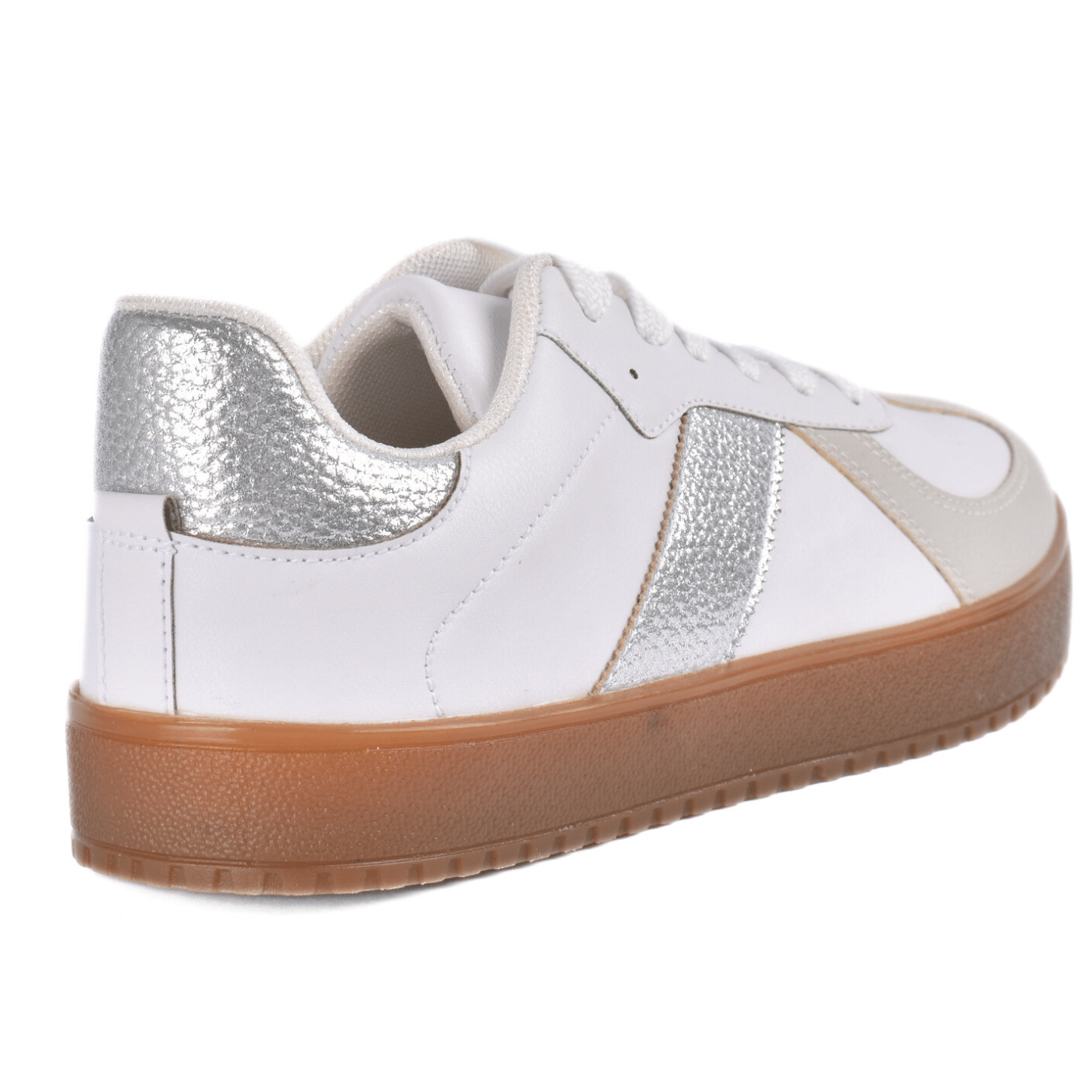 Fashionable Sneaker With Trims