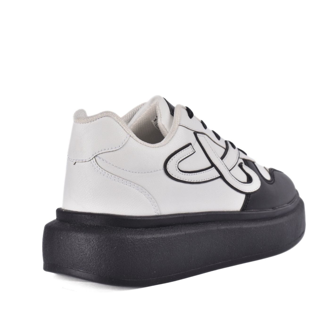 Bold Design Casual Sneakers