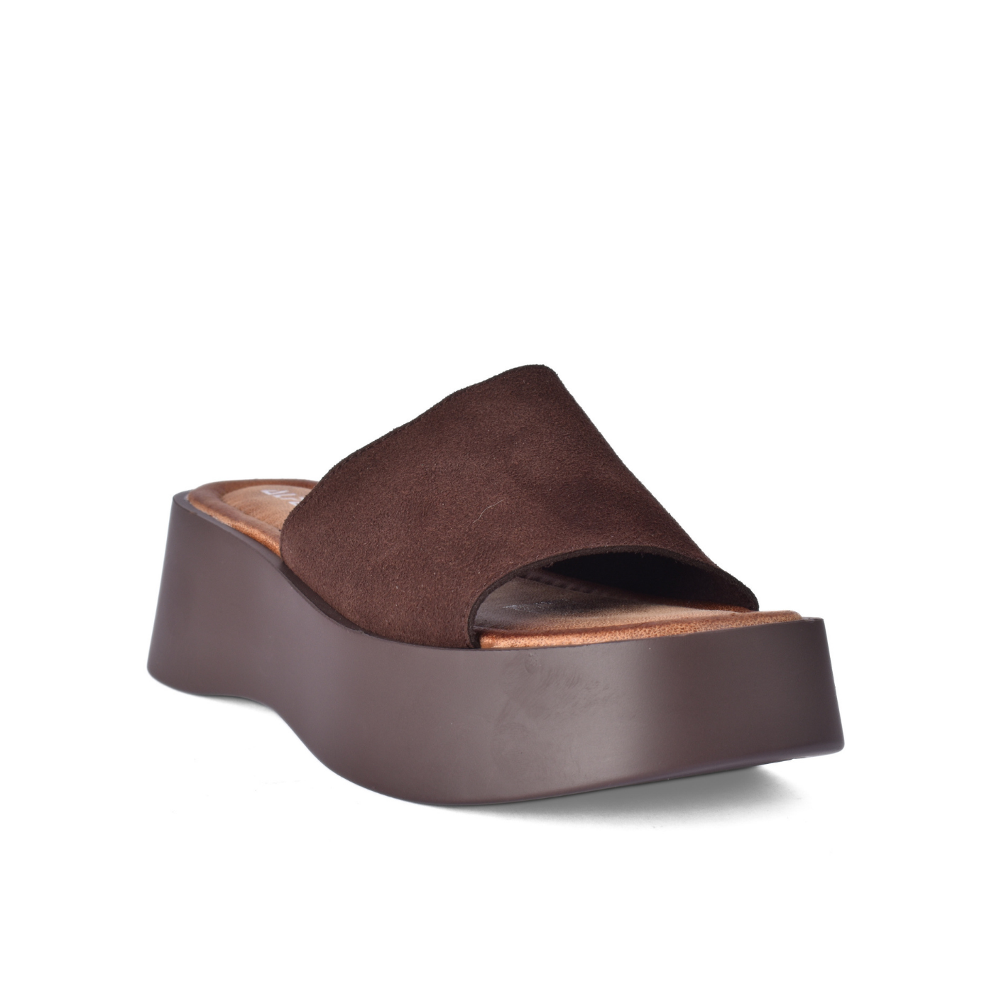 Stylish and easy-to-wear slippers Brown